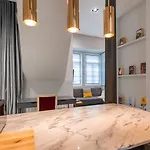 Elegant Apartment In Bairro Alto By Lovelystay